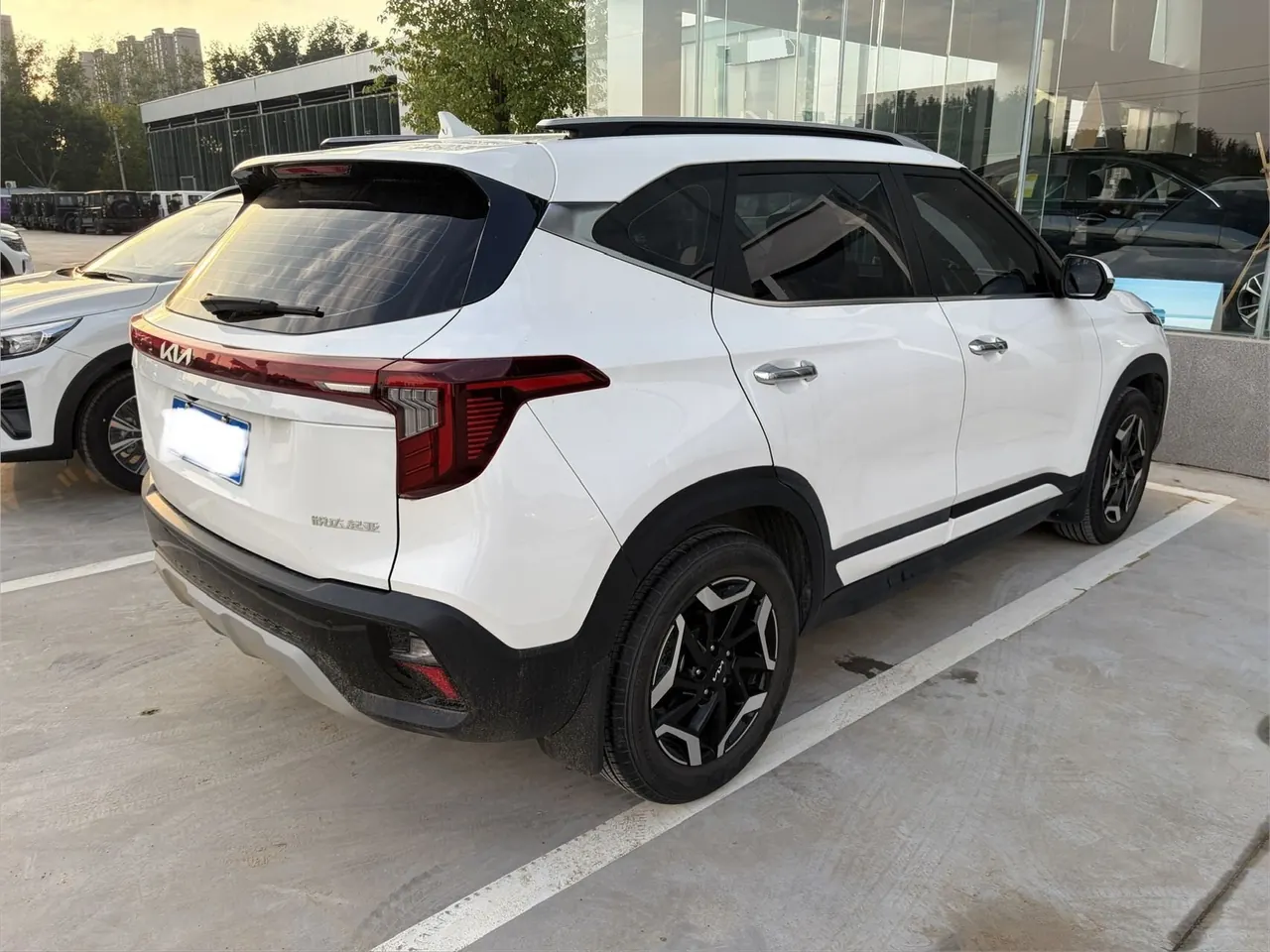 Kia 2023 Setus 1.5 Stepless Deluxe Edition Automatic Transmission 3