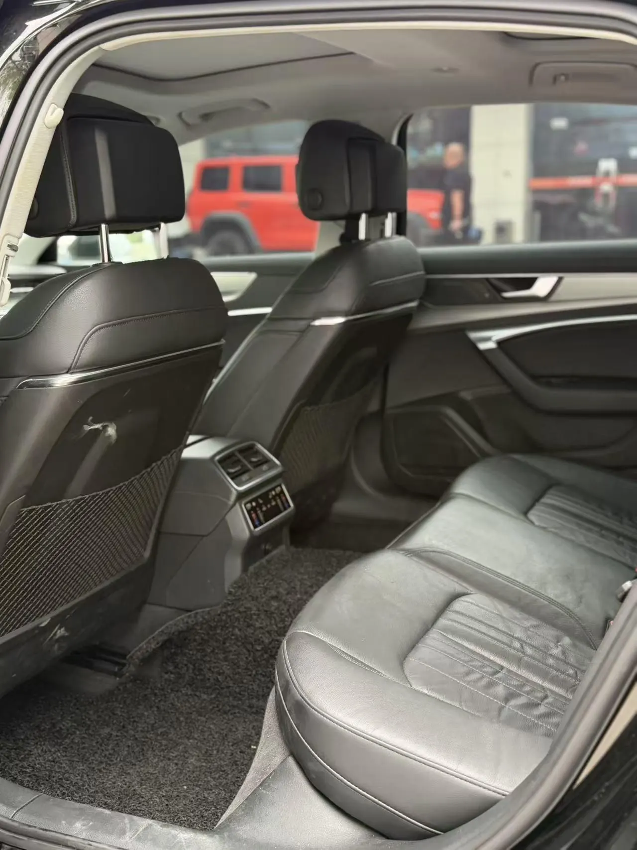 Audi 2020 A6L 2.0TFSI 45TFSI Quattro Selected Elegant Automatic Gear 3