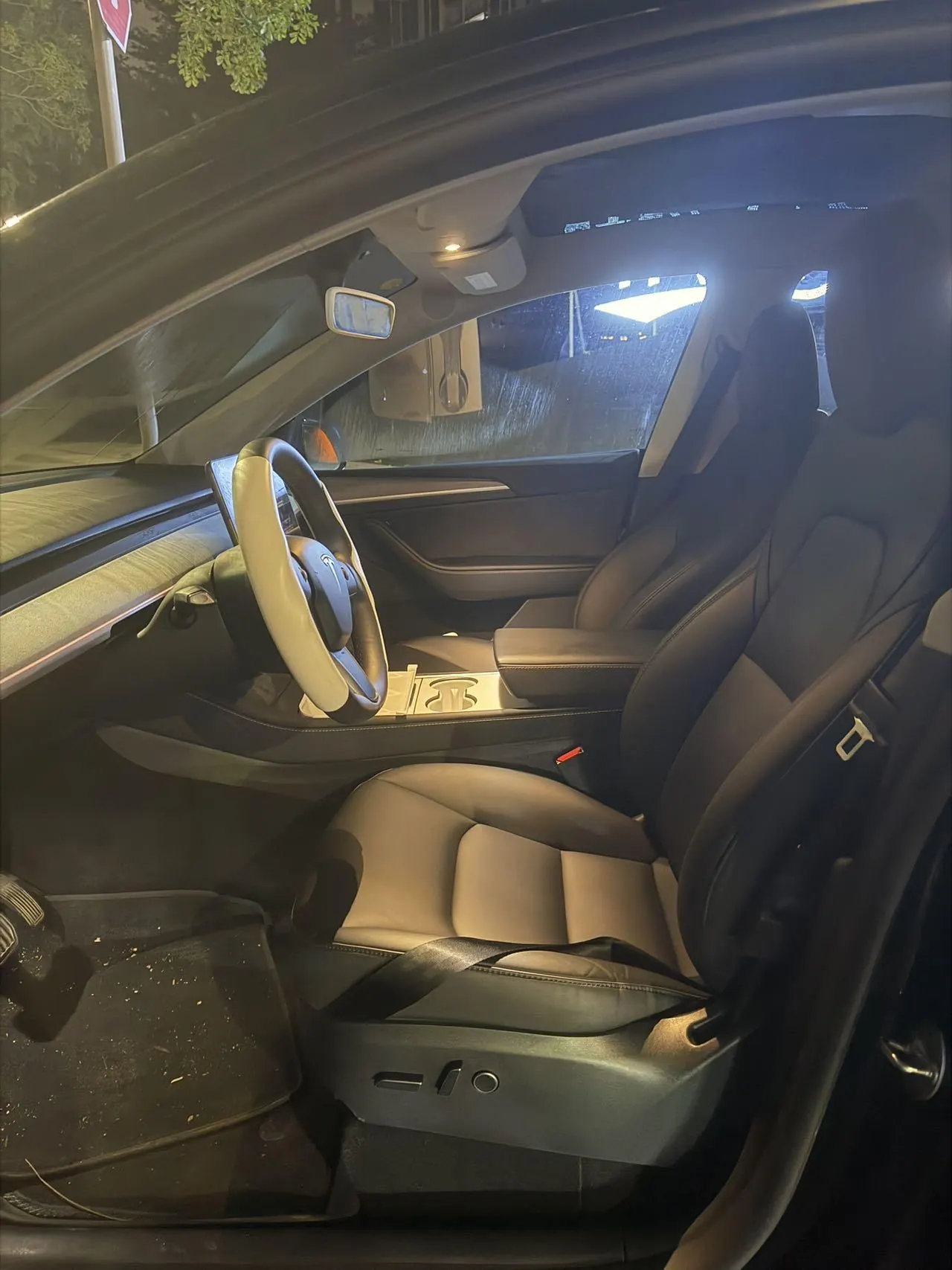 Tesla 2023 Model Y rear-wheel drive version automatic transmission 3