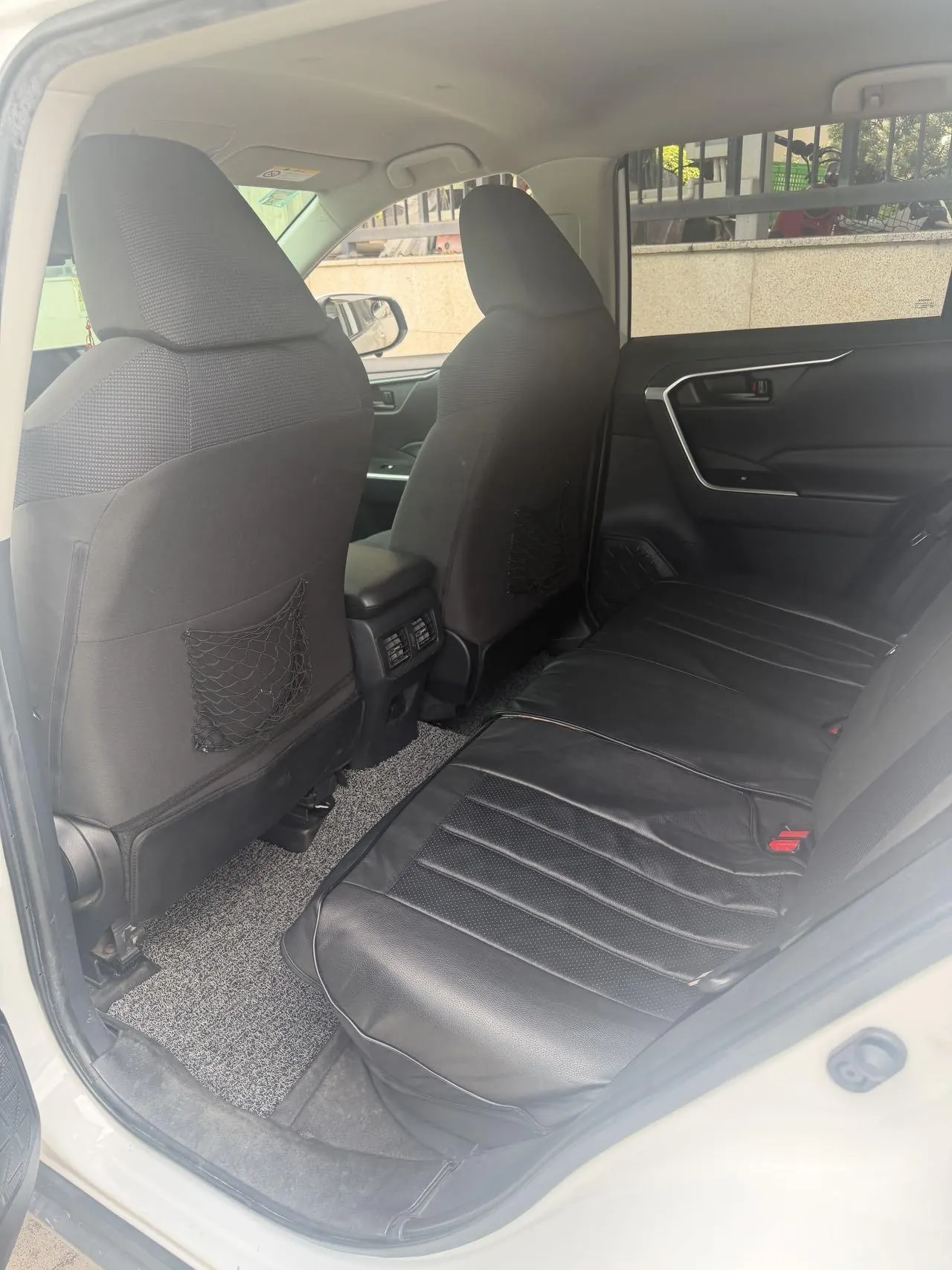 Toyota 2022 RAV4 Rongbo 2.0 Stepless Two-Drive City Edition Automatic Gear 5