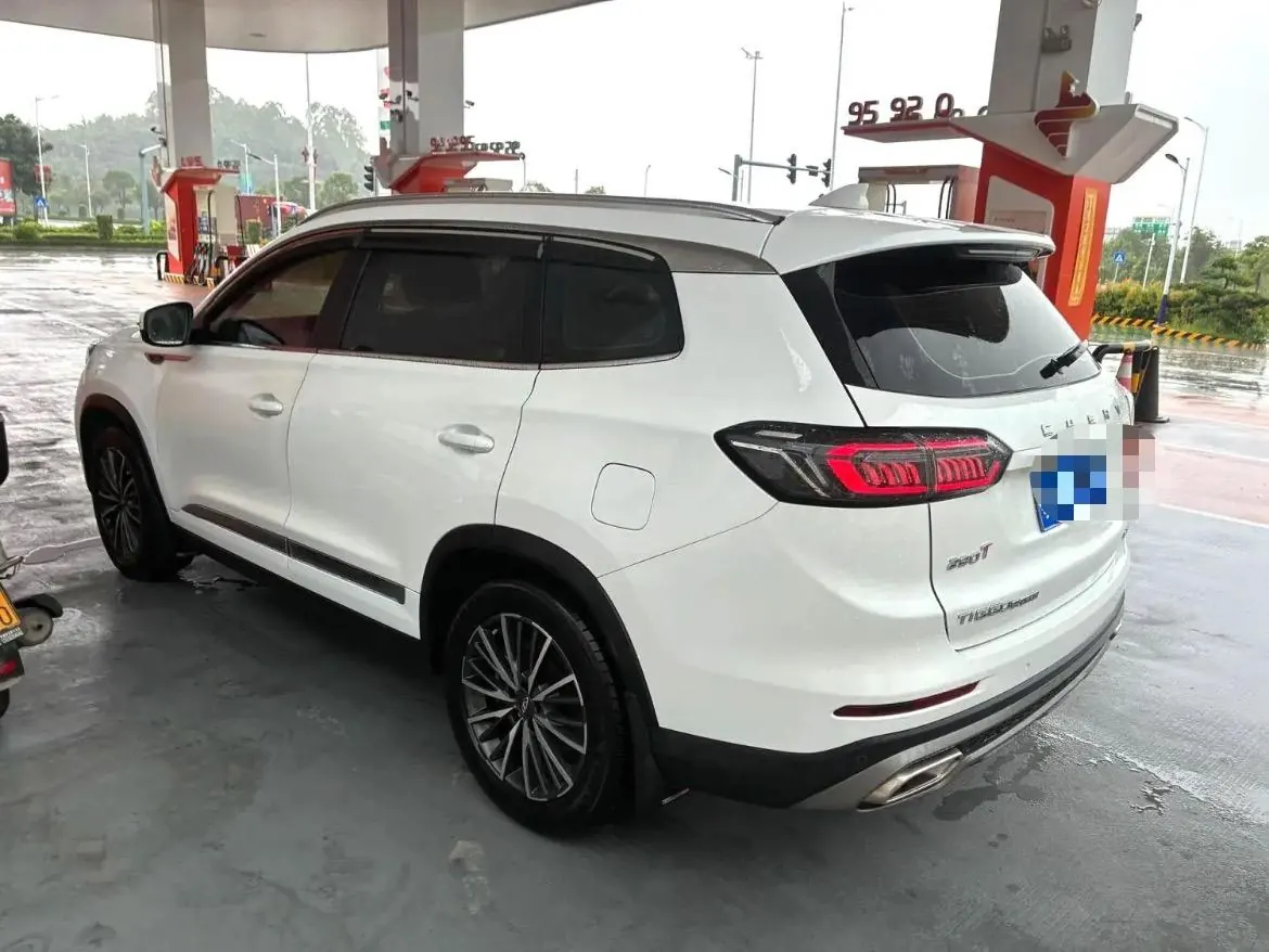 Chery 2022 Tiggo 8 PLUS 1.6TGDI 290TGDI Prestige Edition Automatic 3