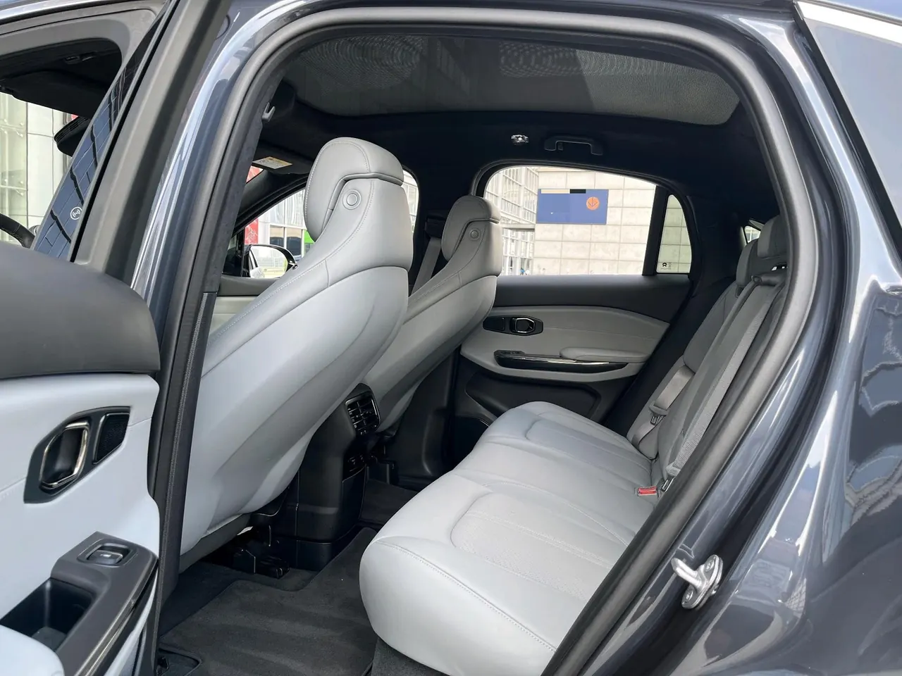 NIO 2020 EC 6 615KM Signature Edition Automatic Gear 3