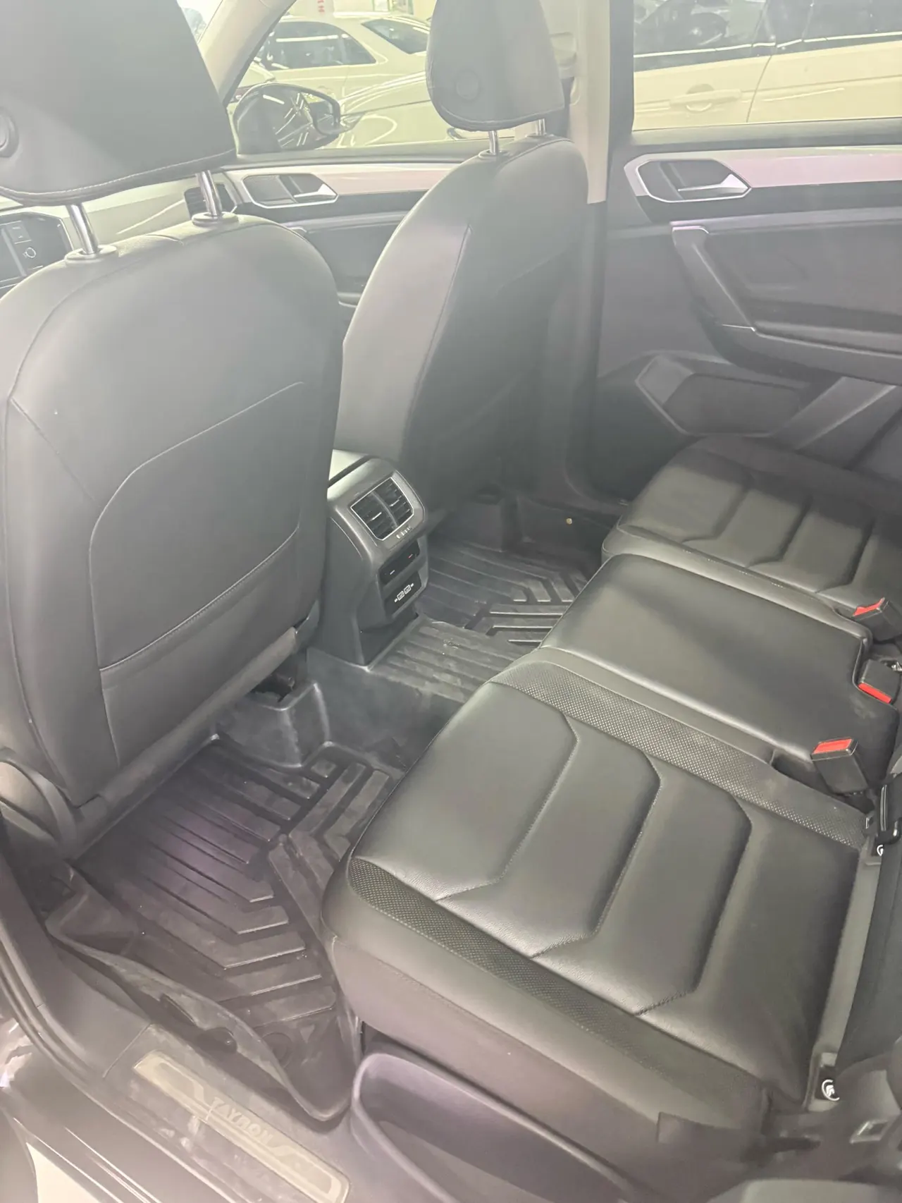 Volkswagen 2020 Tanyue 2.0TSI 330TSI Two-Drive Deluxe Smart Joint Edition Automatic Gear 6