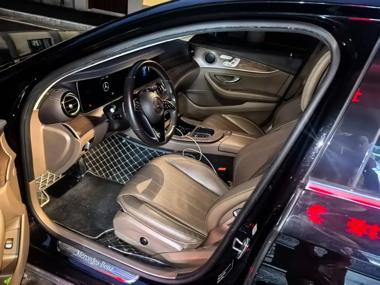 Mercedes Benz E Class 2023 E 300 L 2.0T Fashion (Modified) Automatic Gear 2