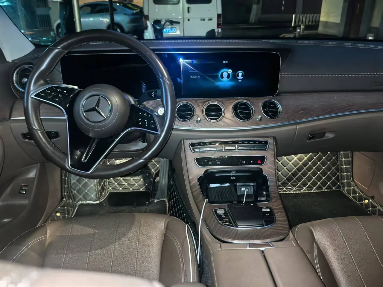 Mercedes Benz E Class 2023 E 300 L 2.0T Fashion (Modified) Automatic Gear 4