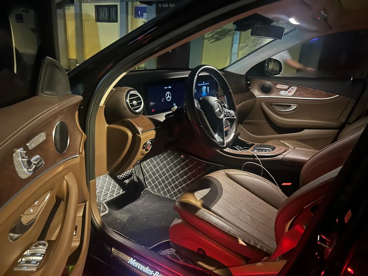 Mercedes Benz E-Class 2023 E 300 L 2.0T Fashion Automatic Gear 2