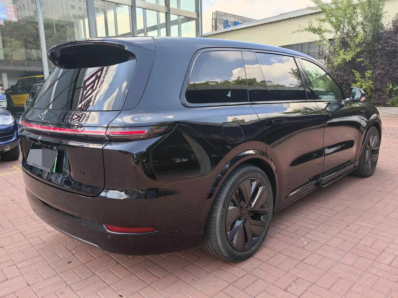 Li 2022 L9 1.5T Max Edition Automatic Gear 9