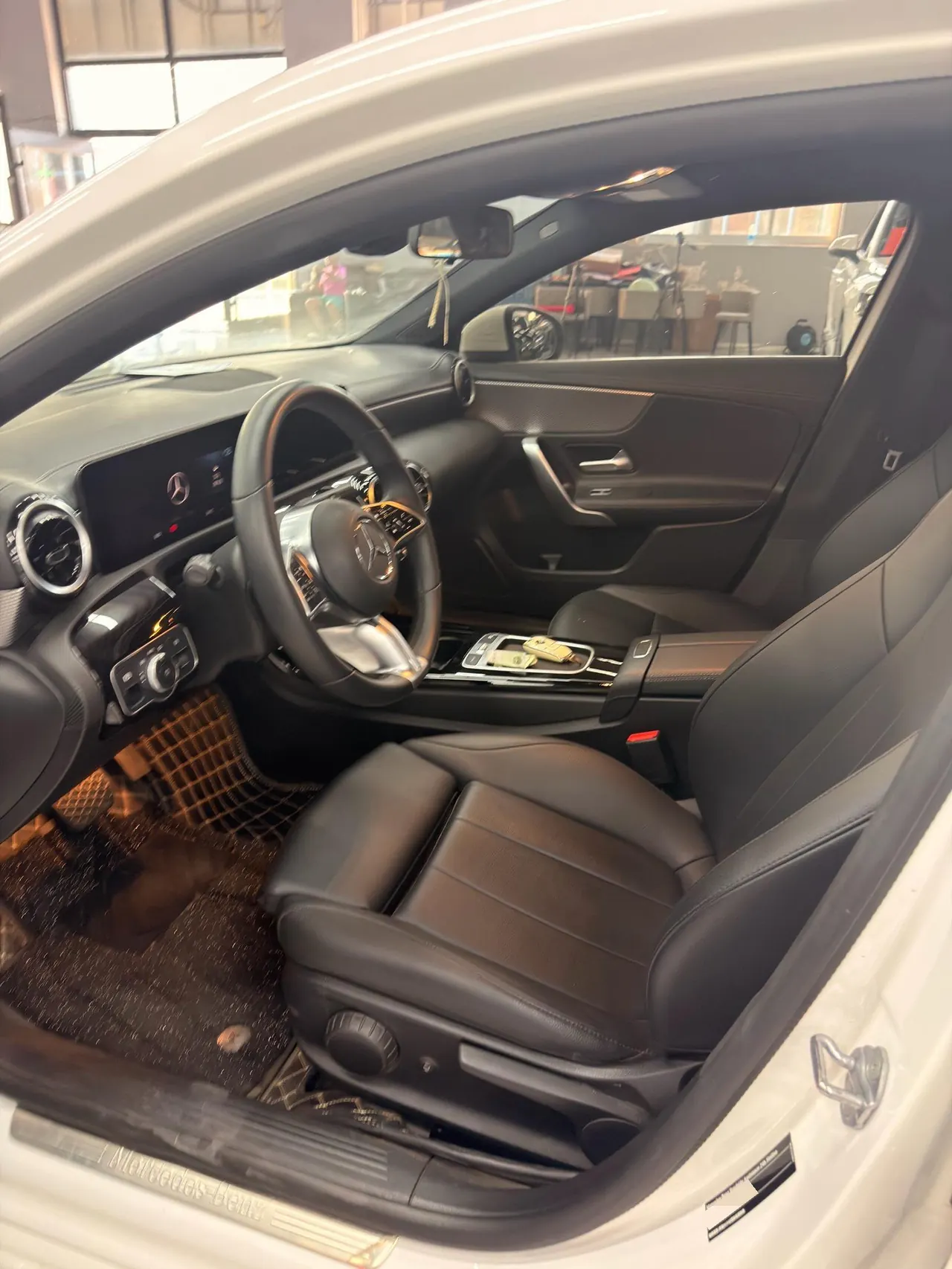 Mercedes Benz Class A 2023 A 180 L 1.3T automatic gear 4