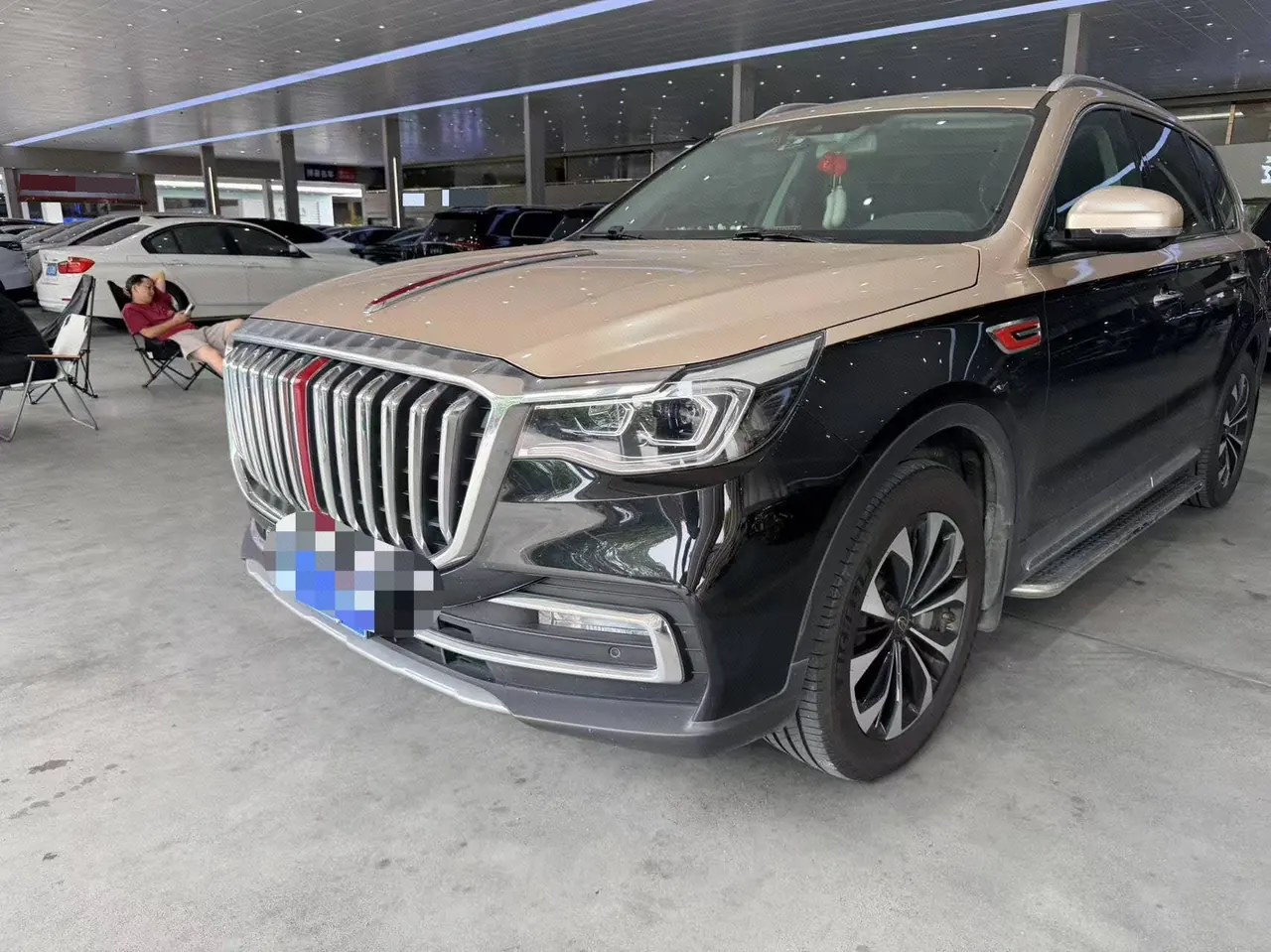 Open image lightbox: HongQi 2022 HS7 48V 2.0T Two-Drive Smart Union Flag Edition 7-seat Automatic Gear