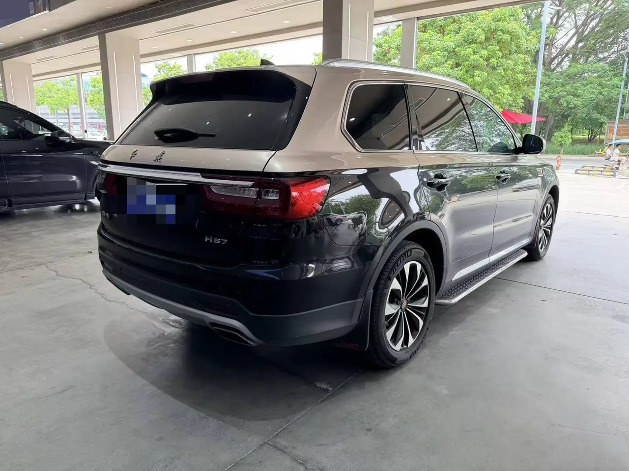 HongQi 2022 HS7 48V 2.0T Two-Drive Smart Union Flag Edition 7-seat Automatic Gear 4