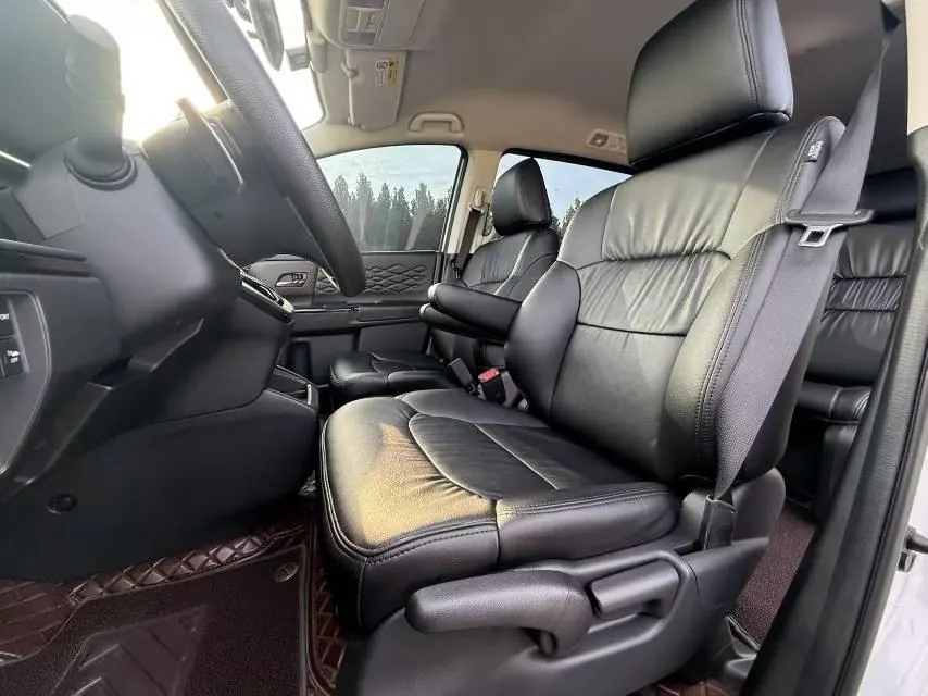 Honda 2024 Odyssey Hybrid 2.0 Stepless Sharp and Pleasant Edition Automatic Gear 3