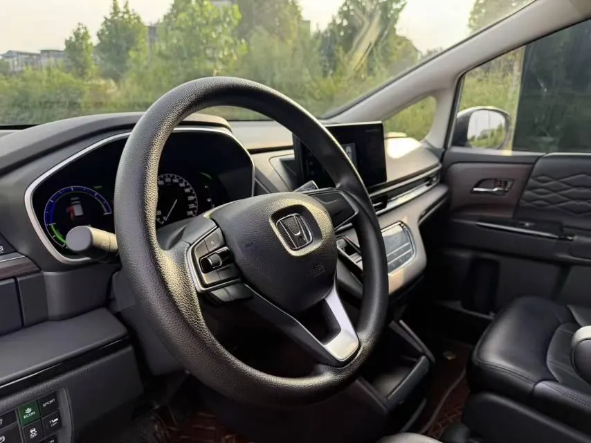 Honda 2024 Odyssey Hybrid 2.0 Stepless Sharp and Pleasant Edition Automatic Gear 6