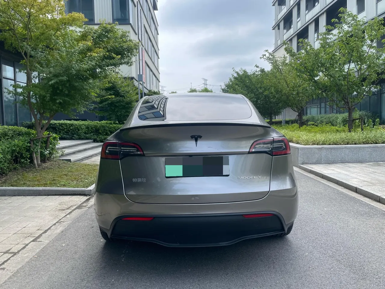 Tesla 2022 Model Y rear-wheel drive version (facelift) automatic gear 5