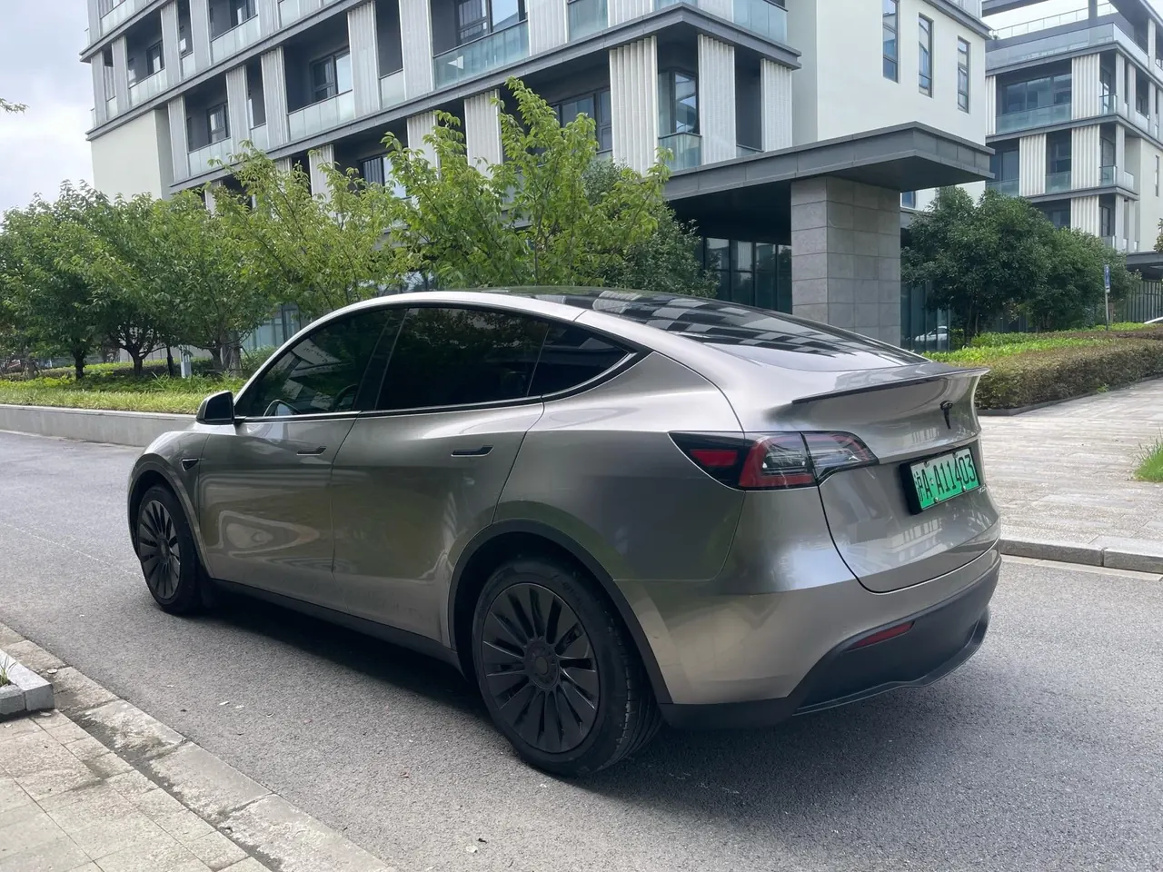 Tesla 2022 Model Y rear-wheel drive version (facelift) automatic gear 6