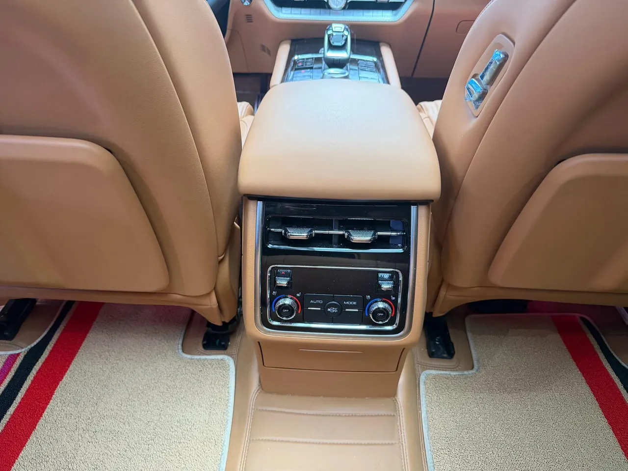 Tank 2022 Tank 500 48V 3.0T Sports Edition Dengfeng 5-seat Automatic Gear 9