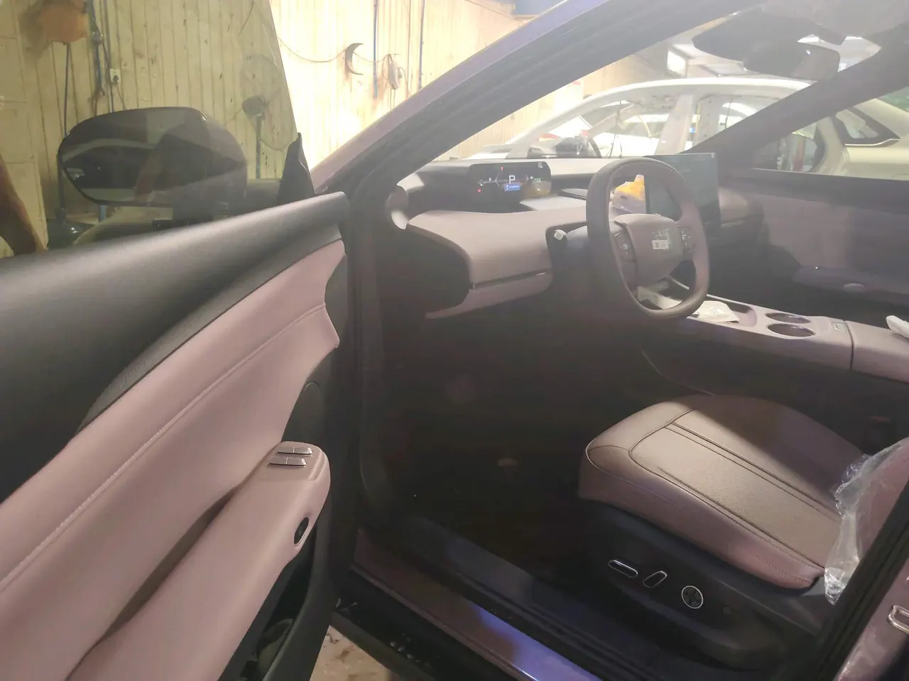 Bestune 2026 yueyi 08 565 Plus automatic gear 3