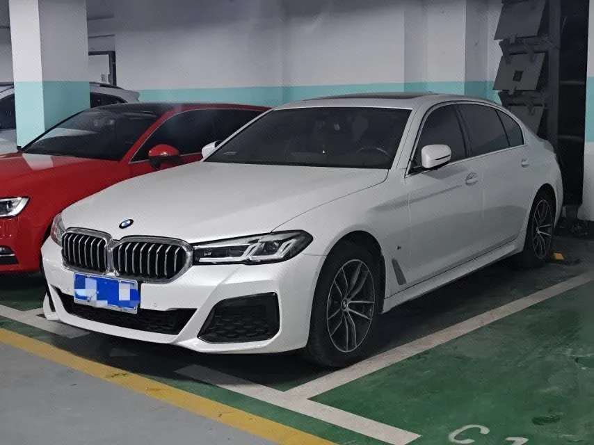 Open image lightbox: BMW 5 Series 2022 525Li 2.0T M Sports Suit (Change 2) Automatic Gear