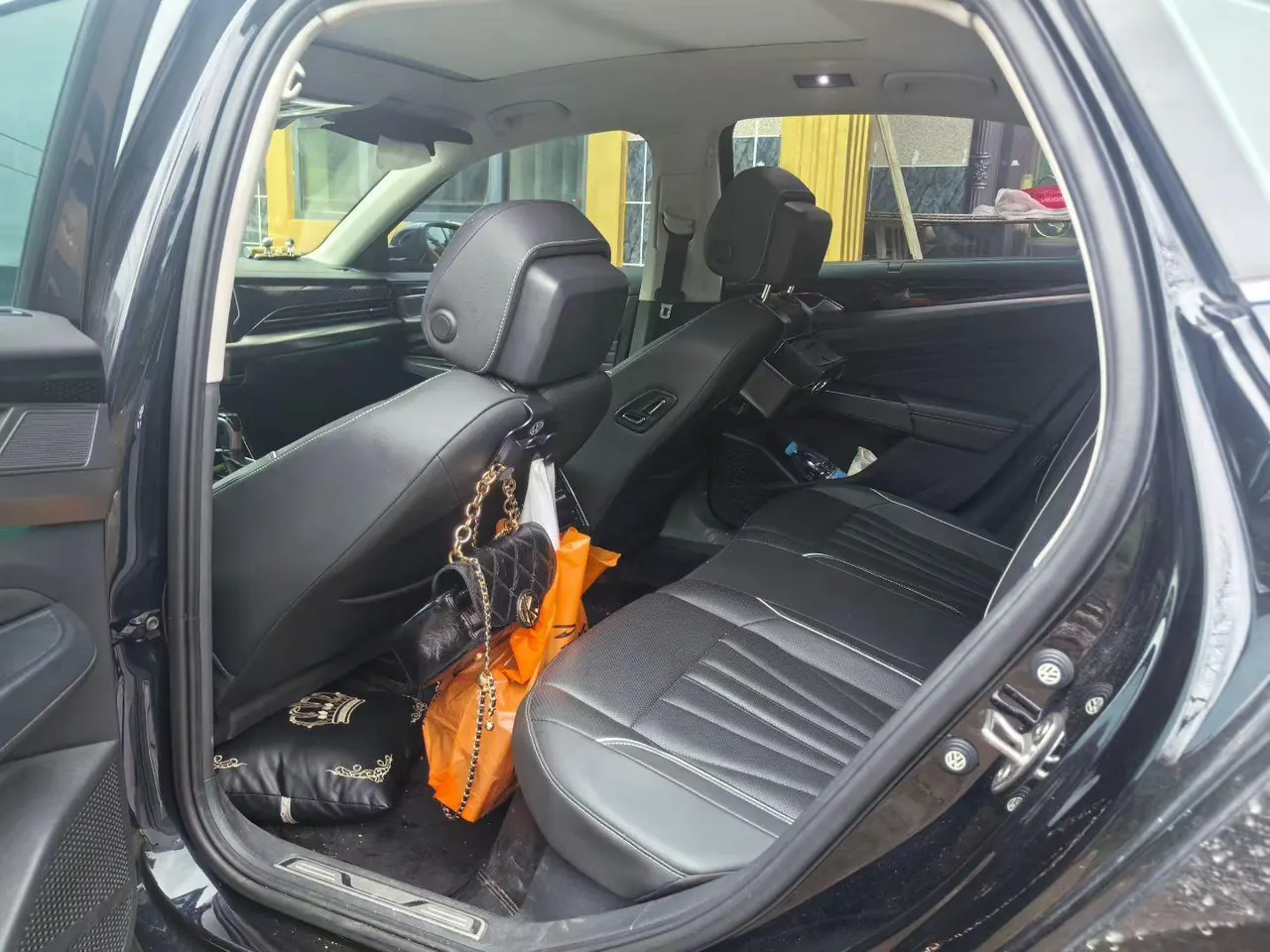 Volkswagen 2024 Passat 2.0TSI 380TSI Deluxe Edition Automatic 5