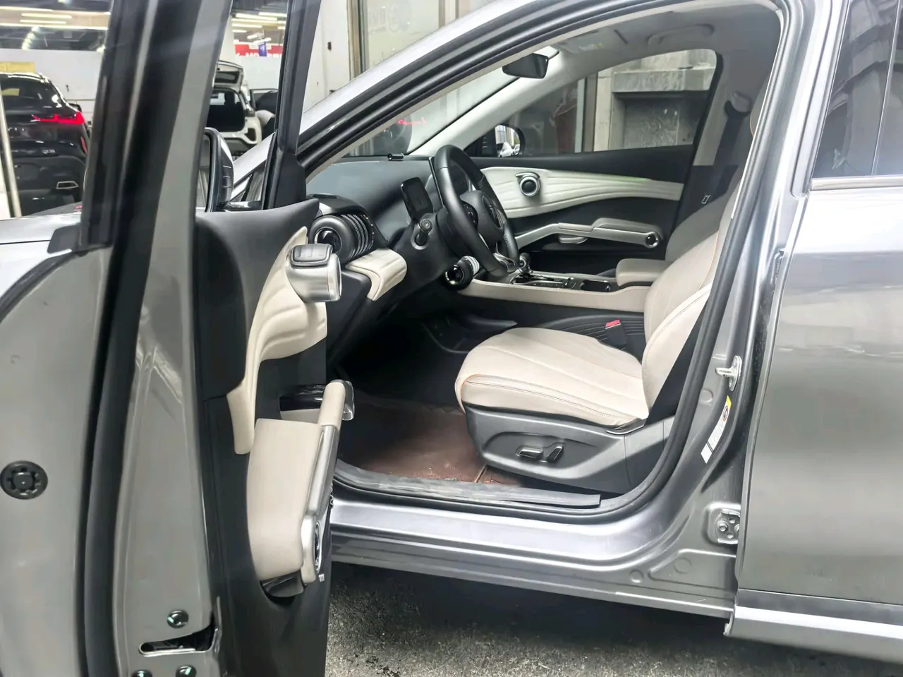 BYD Yuan PLUS 2024 Yuan PLUS Glory Edition 430KM Leading Automatic Gear 3