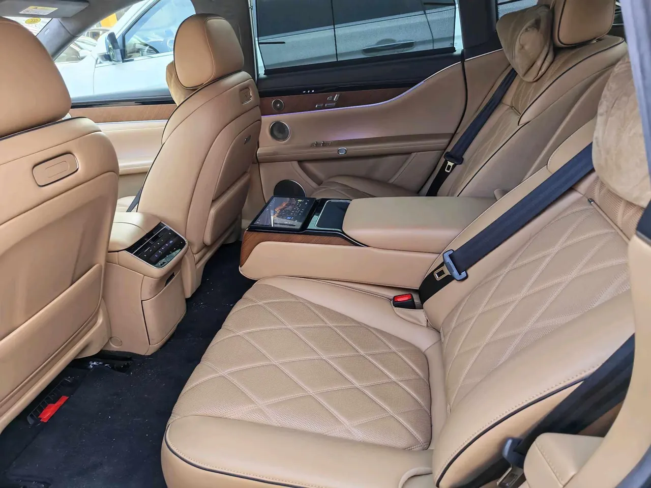 Luxeed 2024 S9 Ultra 4-wheel drive flagship automatic gear 7