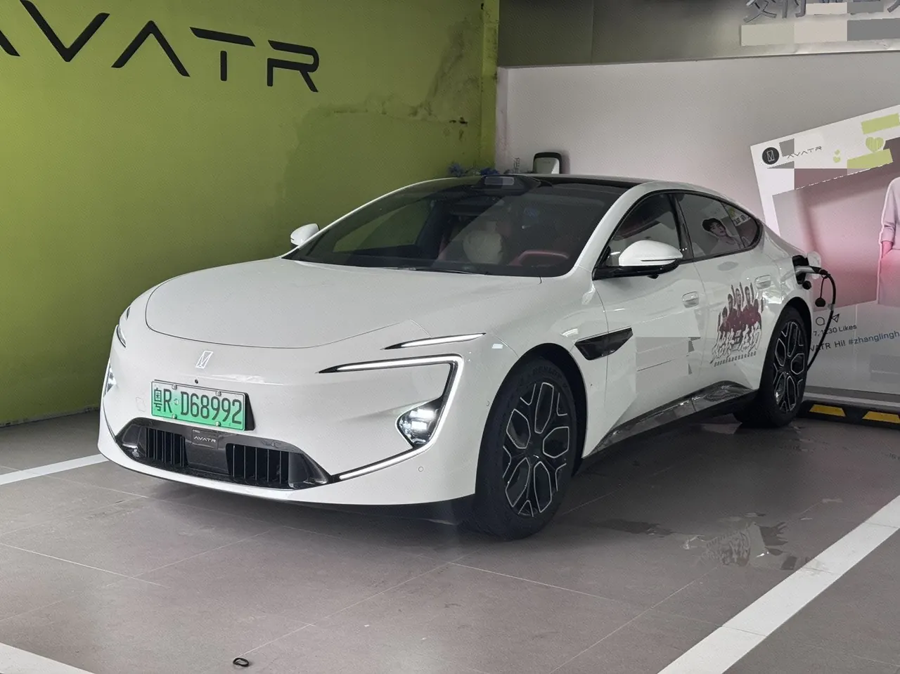 打开图片灯箱:Avatr 2026 Avatr 12 Max dual-motor all-electric version (facelift) automatic transmission