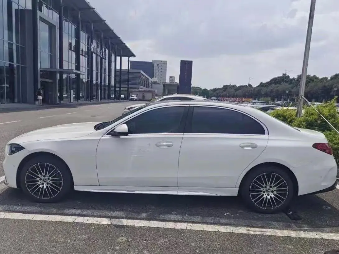 Mercedes Benz Class C 2026 C 260 L 48V 2.0T Sports Edition Automatic Gear 6