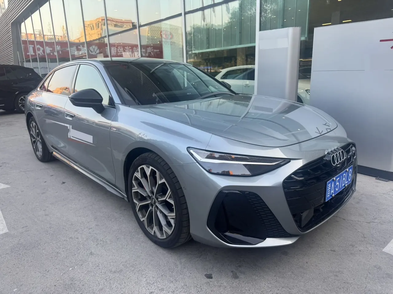 Audi 2026 A6L 2.0T Quattro Enjoy Dynamic Automatic 3