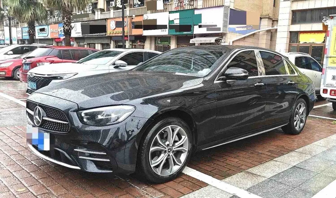Open image lightbox: Mercedes Benz E-Class 2023 E 260 L 2.0T Sports Automatic