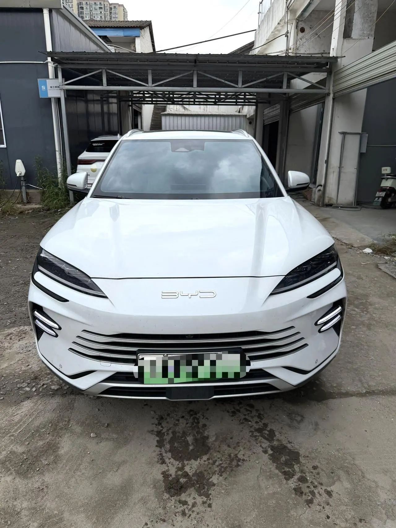 BYD 2023 Song PLUS DM-i 1.5 Stepless Champion Edition 110KM Flagship PLUS Automatic Gear 2