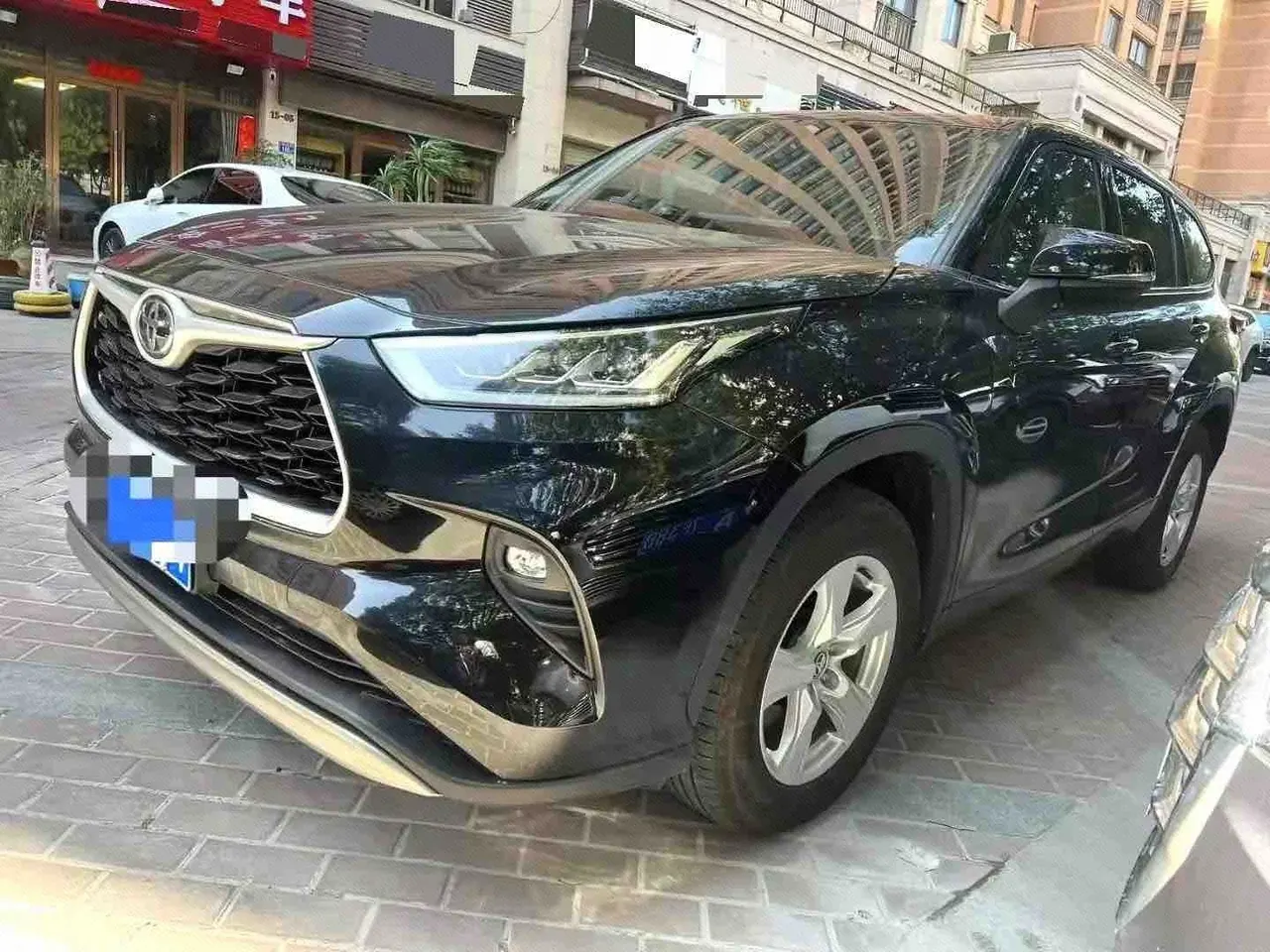 打开图片灯箱:Toyota 2026 Highlander Dual Engine 2.5 Stepless Intelligent Electric Hybrid Two-Drive Elite Edition 5-seat Automatic Transmission