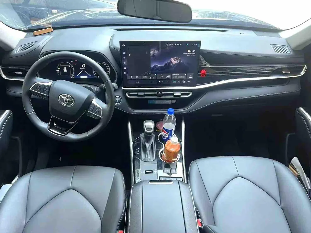 Toyota 2026 Highlander Dual Engine 2.5 Stepless Intelligent Electric Hybrid Two-Drive Elite Edition 5-seat Automatic Transmission 2