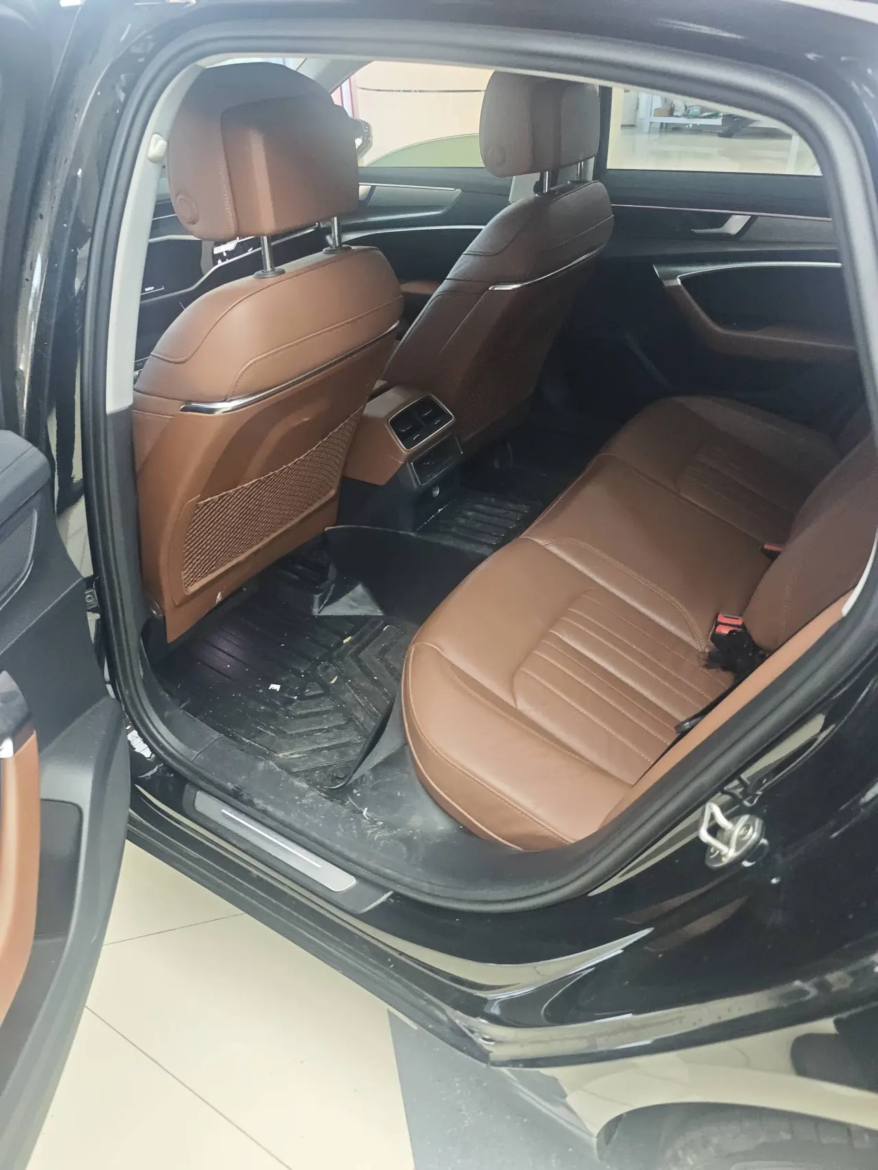 Audi 2020 A6L 2.0TFSI 40TFSI Deluxe Elegant Automatic 2