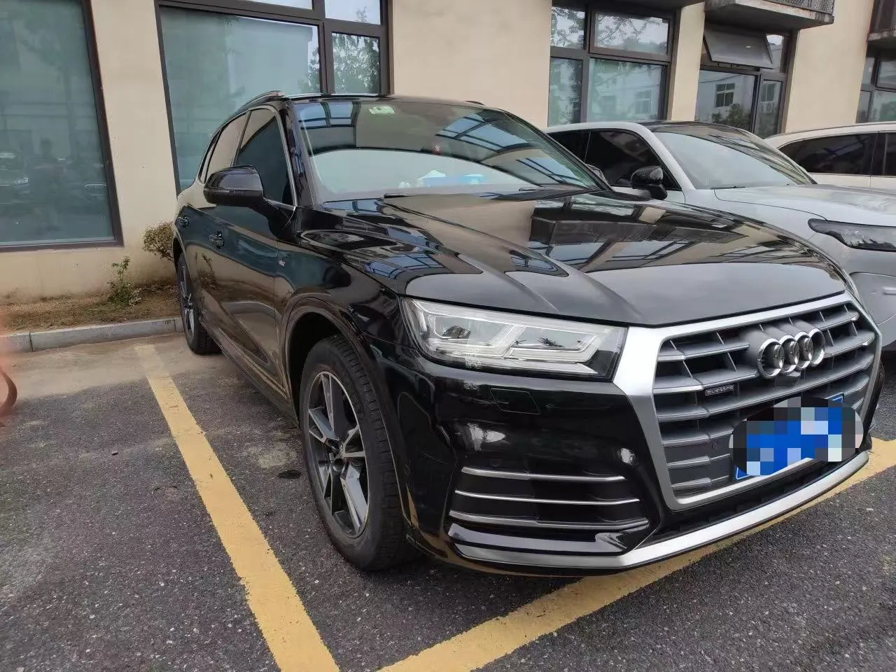 Audi 2020 Q5L 2.0TFSI 45TFSI exclusive fashion automatic 5