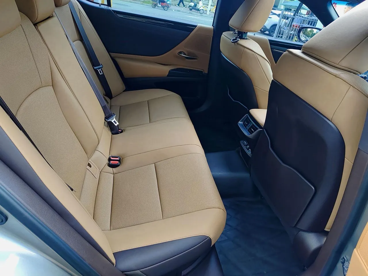 Lexus ES (Imported) 2020 ES300h 2.5 Stepless Excellence Edition Automatic Gear 6
