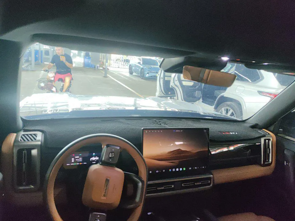 Chery 2025 Fengyun X3L 215 Travel Edition Automatic Gear 5