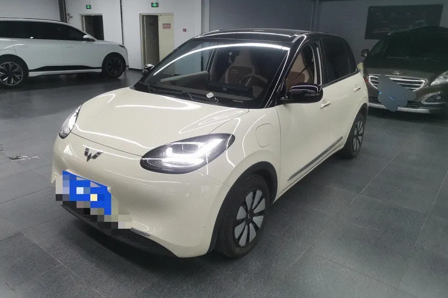 Open image lightbox: WuLing 2024 Plantronics 333km Enjoy Automatic Gear