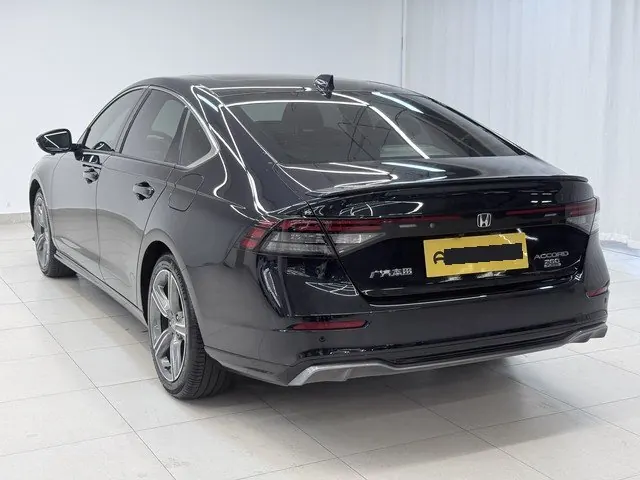 Honda 2025 11th Generation Accord 1.5T Stepless 260TURBO Premium Edition Automatic Gear 2