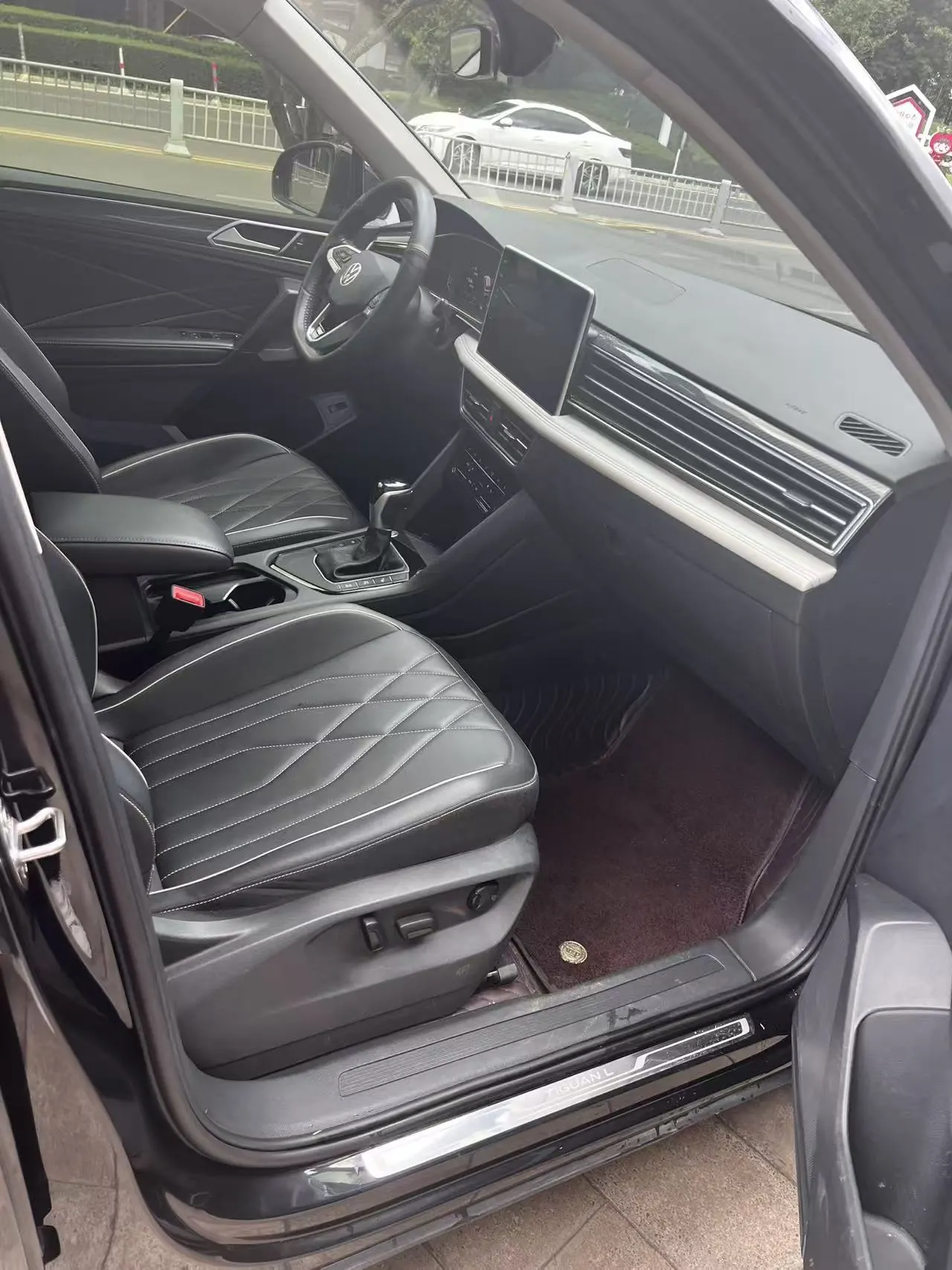 Volkswagen 2024 Tiguan L 2.0TSI 330TSI Two-Drive Longteng Edition Automatic Gear 3