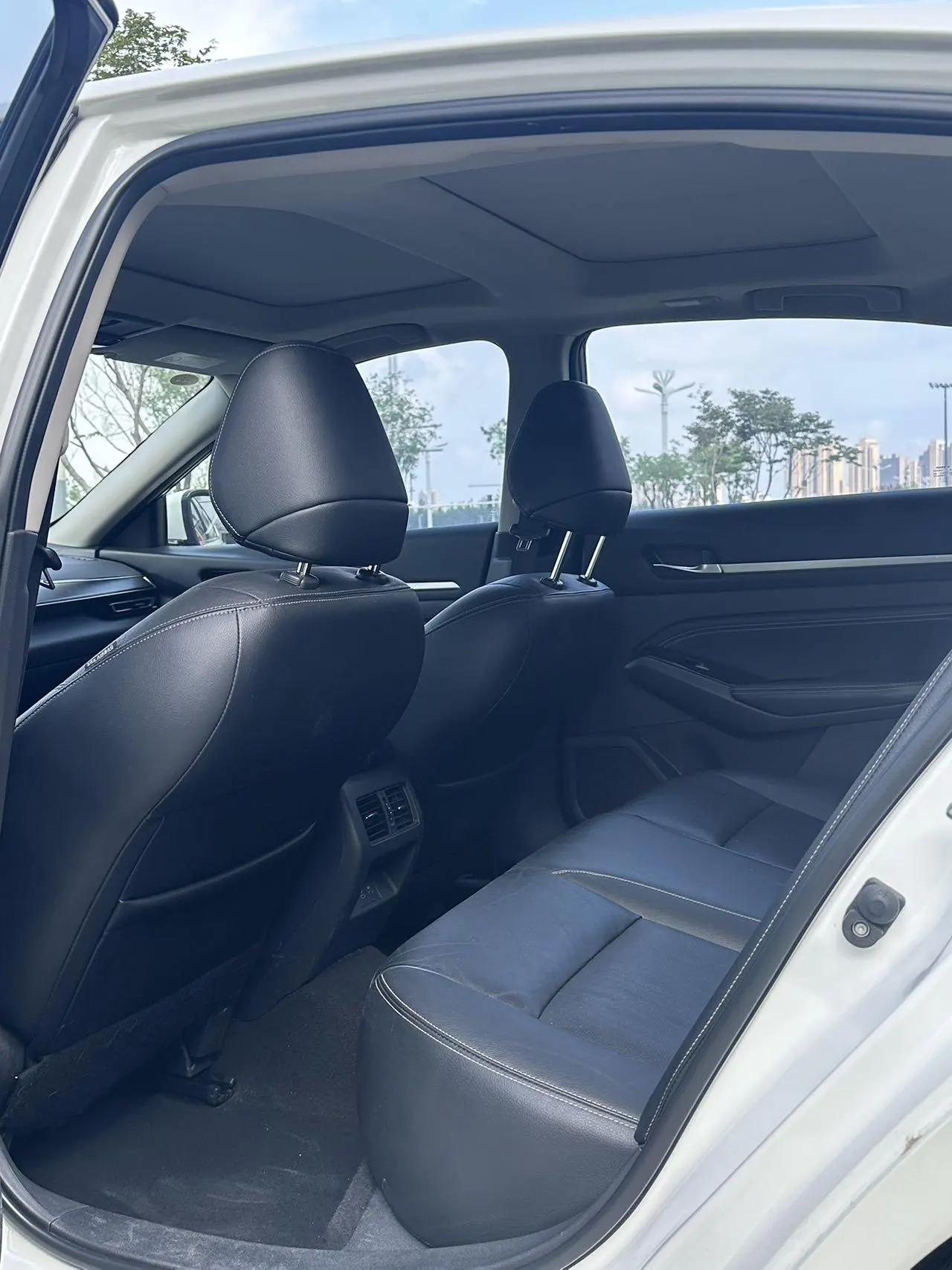 BMW 1 Series 2020 120i 1.5T Fashion Automatic 5