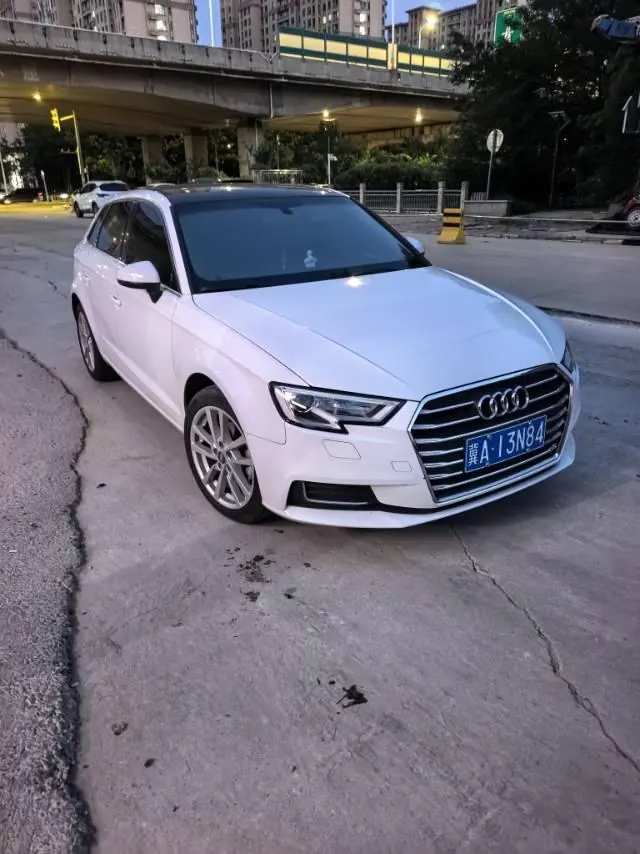 Audi 2020 A3 Sportback 1.4TFSI 35TFSI aggressive (modified) automatic gear 2