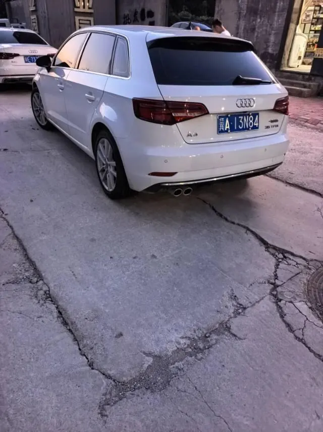 Audi 2020 A3 Sportback 1.4TFSI 35TFSI aggressive (modified) automatic gear 4