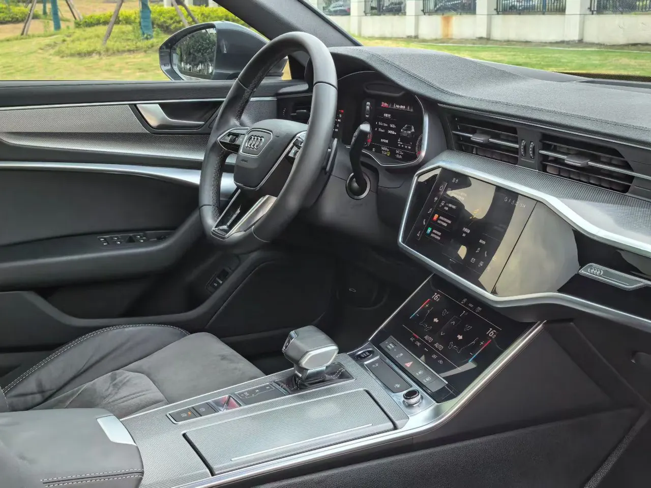Audi 2021 A6L 2.0TFSI 40TFSI Deluxe Dynamic Automatic 6