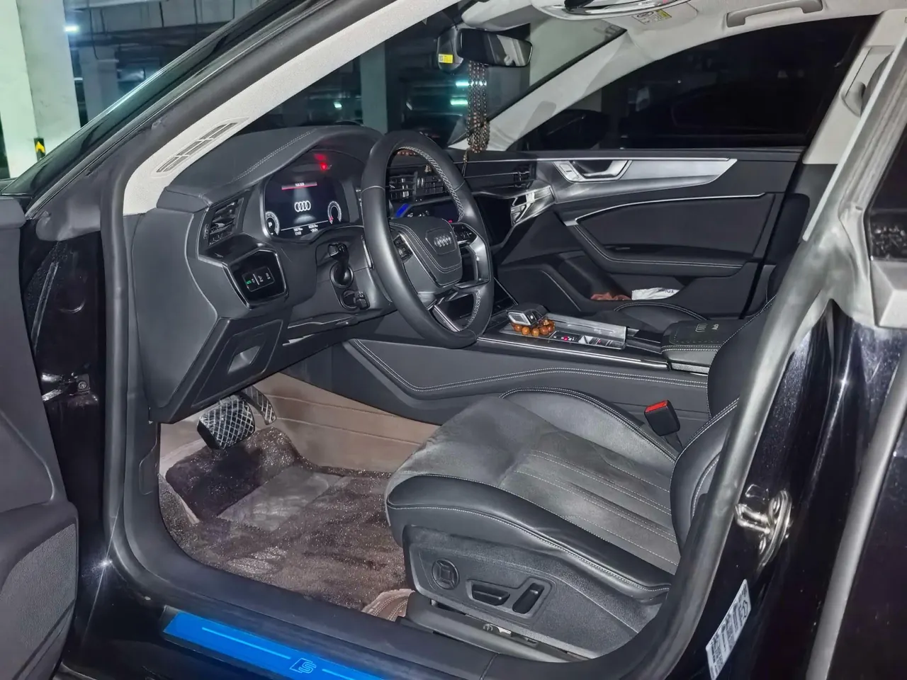 Audi 2024 A7L 2.0TFSI 45TFSI Quattro S-line Black Samurai Edition Automatic Gear 2