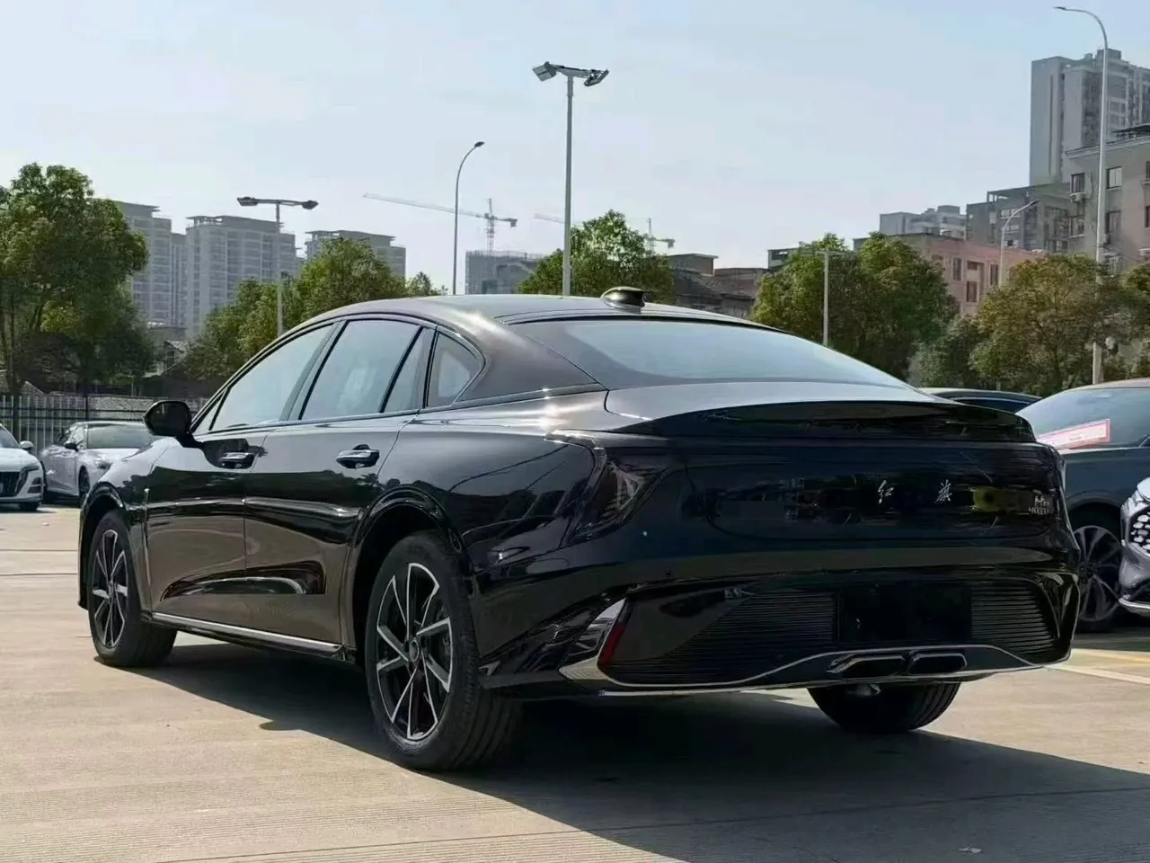HongQi 2024 H6 2.0T to the United States version of automatic gear 9