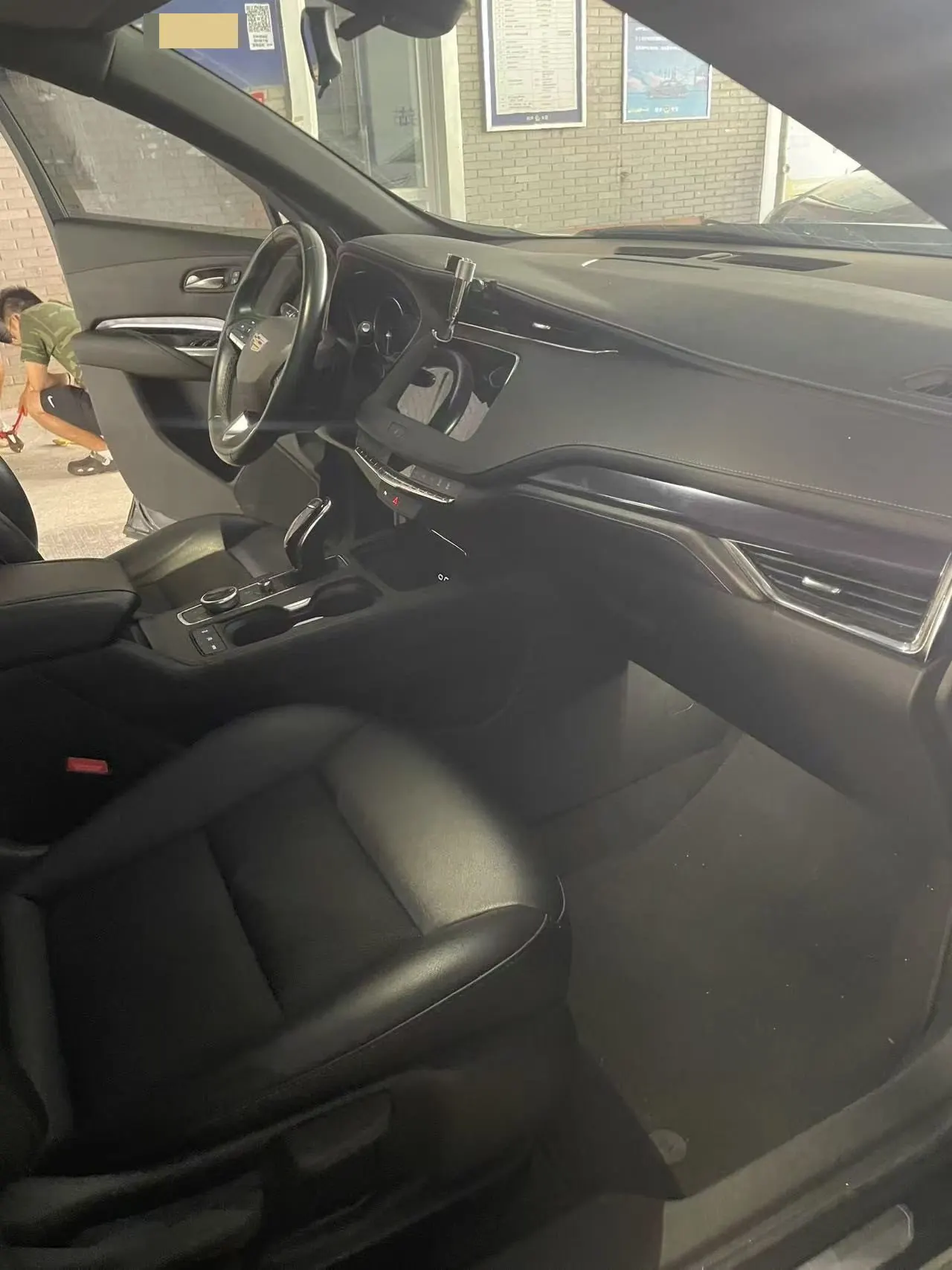 Cadillac 2022 XT4 48V 2.0T 28T Two-Drive Fashion Automatic Gear 9