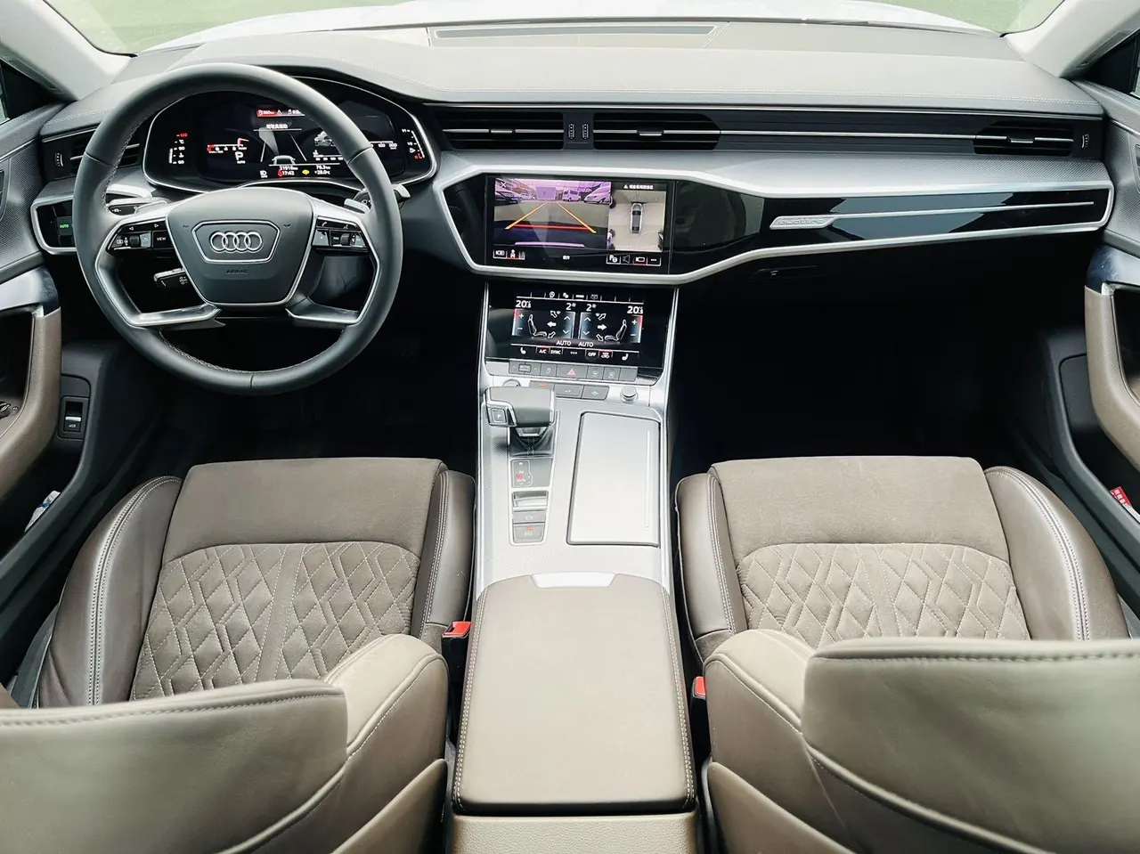 Audi 2024 A7L 2.0TFSI 45TFSI Quattro S-line see remote crystal flow set automatic gear 11