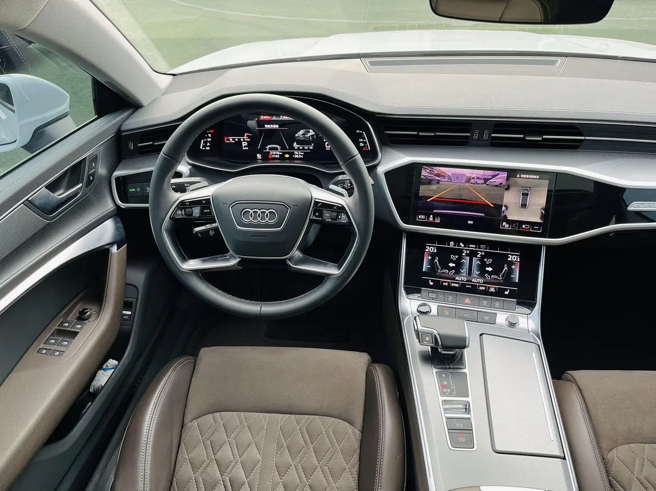 Audi 2024 A7L 2.0TFSI 45TFSI Quattro S-line see remote crystal flow set automatic gear 13