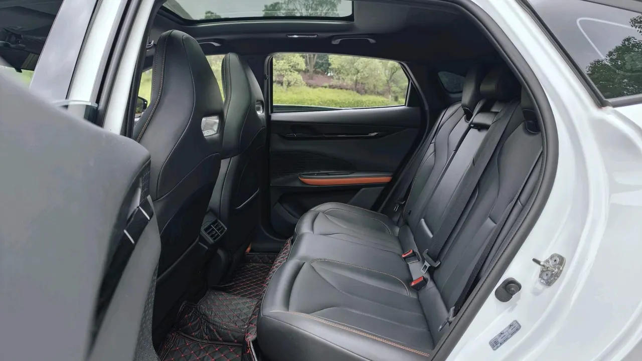 ChangAn 2023 UNI-V 1.5T exclusive automatic gear 7