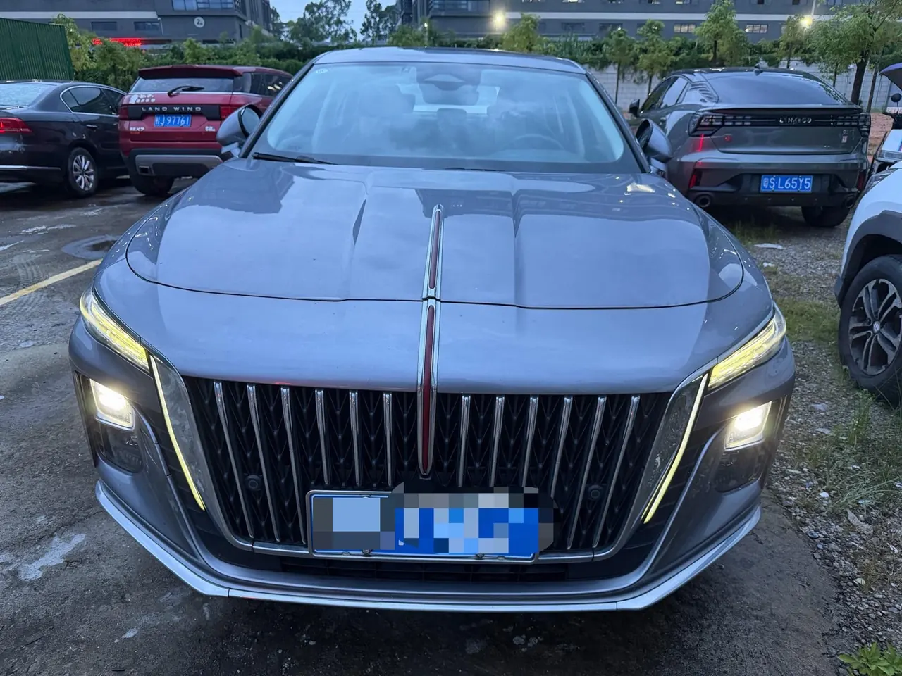 HongQi 2023 H5 HEV 1.5T stepless smart flag smooth version of automatic gear 2