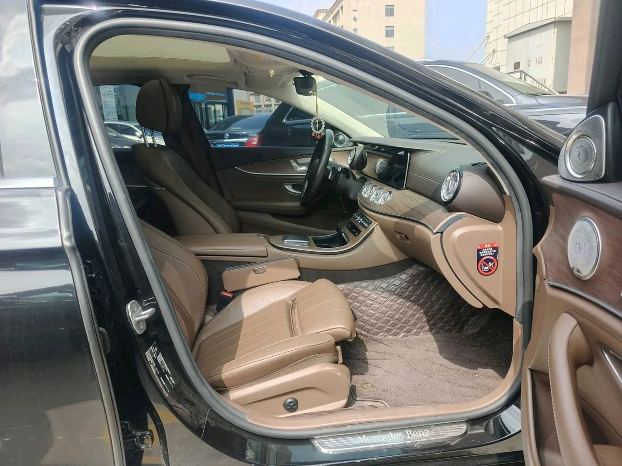 Mercedes Benz E Class 2021 E 260 L 2.0T (changed) automatic gear 3